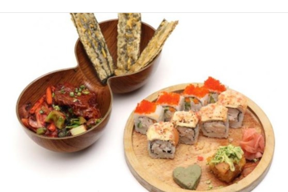 پک میکس سوشی و غذا3